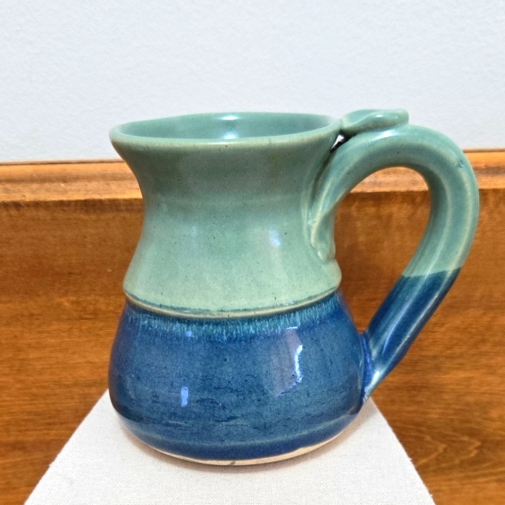 Barn Hill Pottery (Cape Cod) Mug 8 Ounce